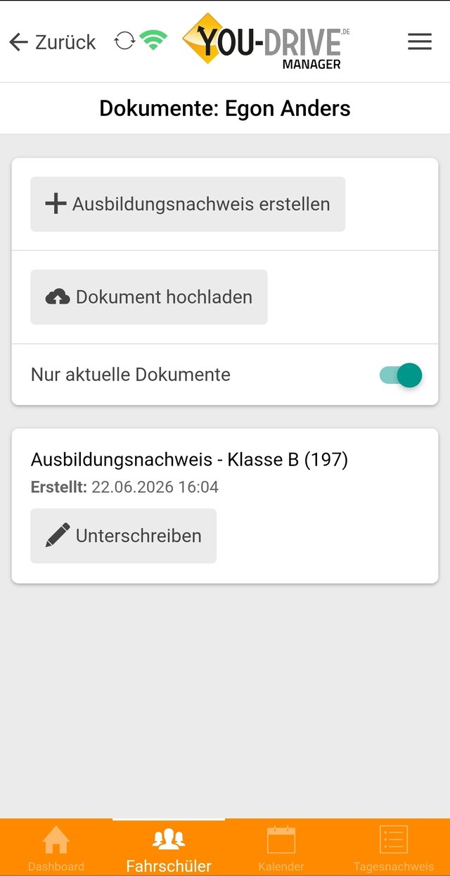 YOU-DRIVE Lehrer-App – Dokumente eines Fahrschülers mit Ausbildungsnachweis zum Unterschreiben