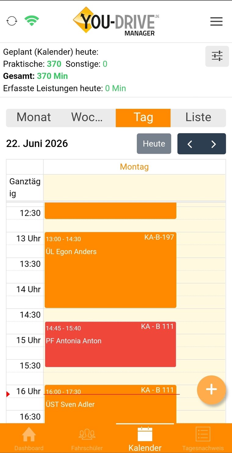 YOU-DRIVE Lehrer-App – Kalender-Tagesansicht mit geplanten Fahrstunden